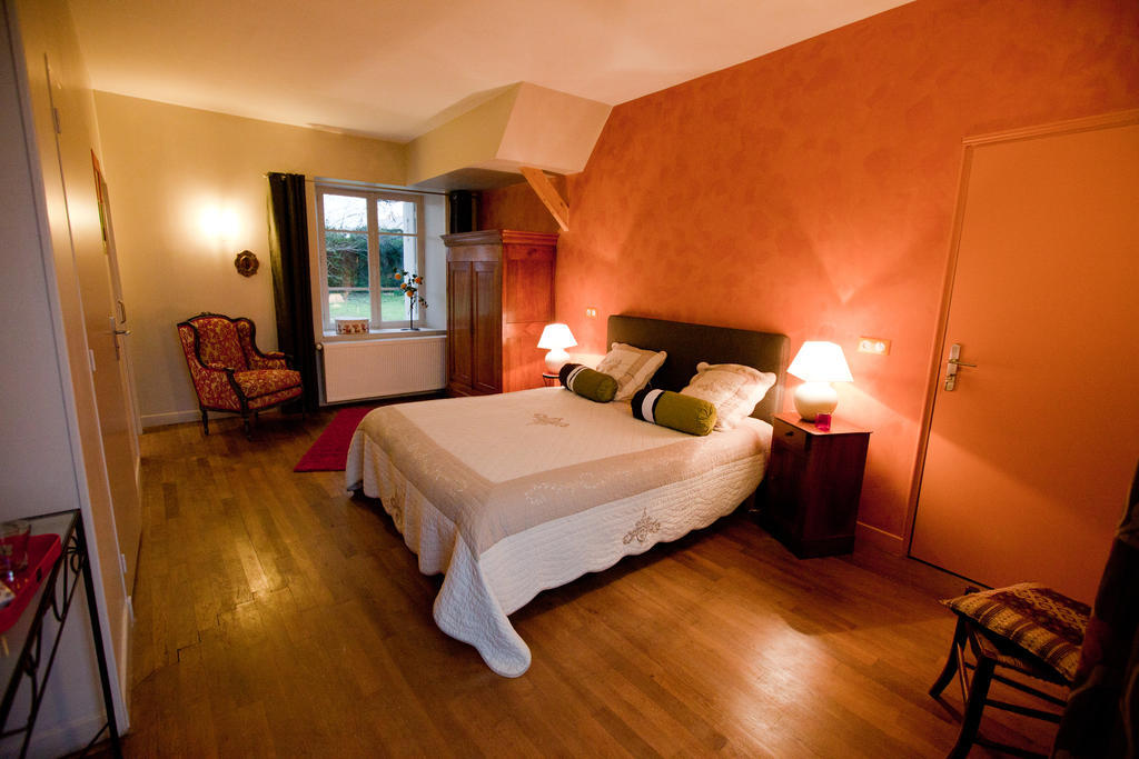Hotel Manoir D'Orbe Montreuil-Bellay Zimmer foto